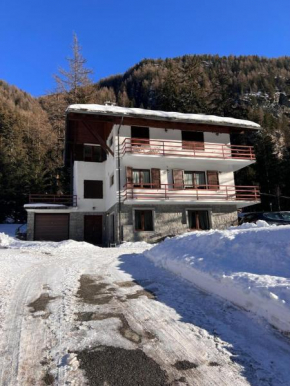 Appartamento in Villa a Champoluc in Val' d'Ayas